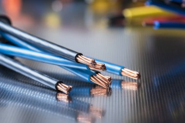 Elektrik yükleme malzemesi, bakır kablo