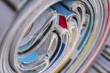 Eski renkli gazetelerin Macro görünümü