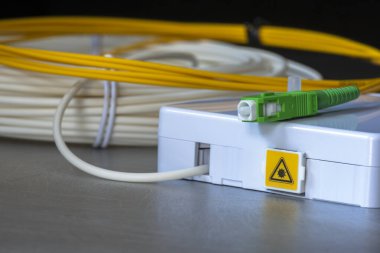 Ev için pasif optik ağ, kutulu fiber optik kablo