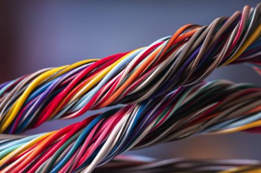 Renkli elektrik kablosu ve kablo yakın plan