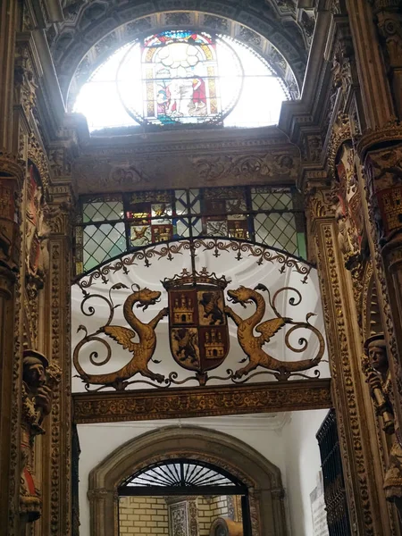 Interior Catedral Santa María Toledo España — Foto de Stock