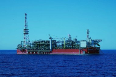 İsrail 'in Akdeniz bölgesindeki Karish arazisinden gökyüzüne karşı gaz depolama gemisi