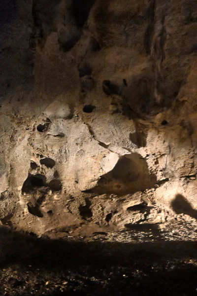 Mağaralar Doğa Koruma Alanı Nahal Mearot ve Antik insan 