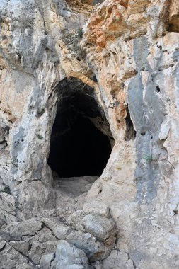Kuzey İsrail 'deki Carmel Dağı' ndaki mağarada.