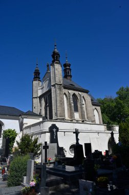 Sedlec 'teki Ossuary ya da All Saints Kilisesi, Sedlec' te bir Gotik mezarlık kilisesi.