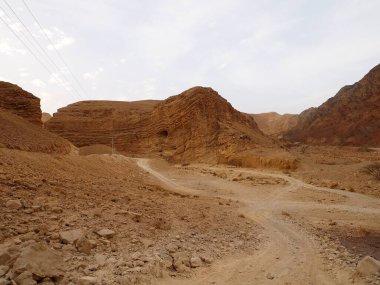 Harei Eilat, ya da Eilat Dağları, İsrail 'deki en nefes kesici manzaraları ve muhteşem çöl rotalarını sunar.