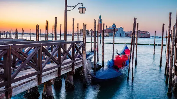 Serene Dawn Venice Gondola Blurring Motion Wooden Docks Moored Saint — Zdjęcie stockowe