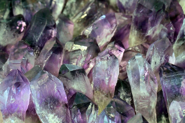 Tekstur Mineral Batu Ametis Sebagai Latar Belakang Alami Yang Bagus — Stok Foto