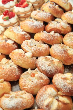 Taze düğün tatlısı çok güzel bir yemek geçmişi var.