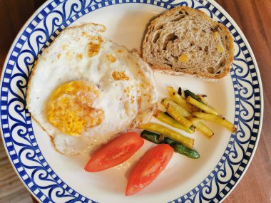 Sebzeli yumurta çok kötü bir kahvaltı olur.