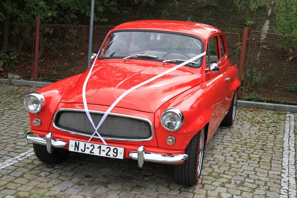 Vecchio Rosso Skoda Auto Veterano Come Atomobile Storia — Foto Stock