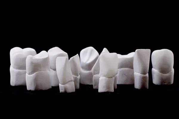 与牙科诊所不同的牙齿模型对象 — 图库照片