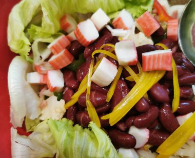 Mısır mutfağından lezzetli sebze salatası.