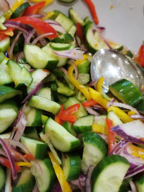 Mısır mutfağından lezzetli sebze salatası.