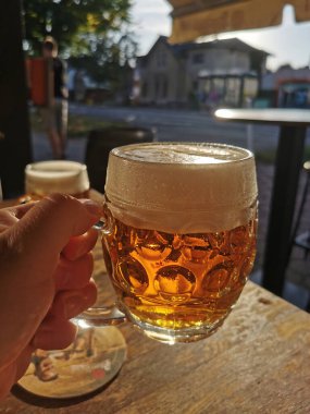 Yaz aylarında ulusal içecek olarak taze czech birası.