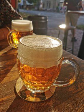 Yaz aylarında ulusal içecek olarak taze czech birası.
