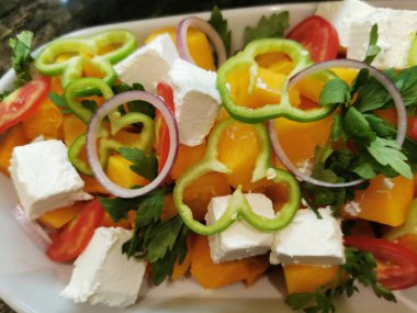 Mısır mutfağından lezzetli sebze salatası.