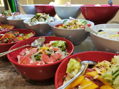 Mısır mutfağından lezzetli sebze salatası.