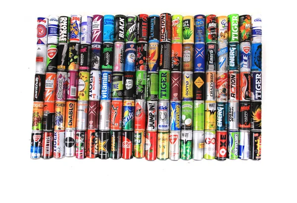 Czech Cumhuriyeti 'nden boş enerji içecekleri koleksiyonum gençler için tehlike arz ediyor. 