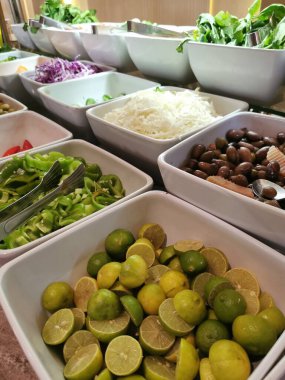 Mısır mutfağından lezzetli sebze salatası.