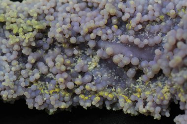 Menekşe üzümlü agate mineral dokusu çok hoş bir arka plan.