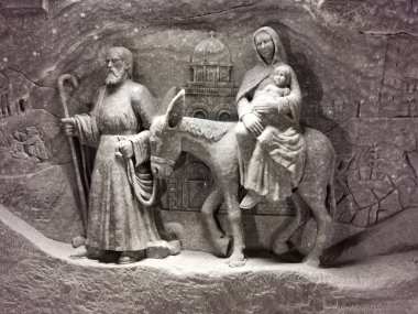 Krakow - Wieliczka, Polonya - 2 Aralık 2023 - Eski tarihten kalma tuz madeni tünelleri fotoğrafı