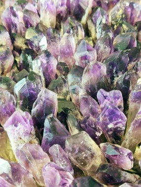 Çok güzel bir arkaplan olarak ametist mineral dokusu