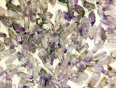 Çok güzel bir arkaplan olarak ametist mineral dokusu