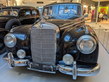 Eski araba detayı otomotiv tarihinin güzel bir parçası olarak 