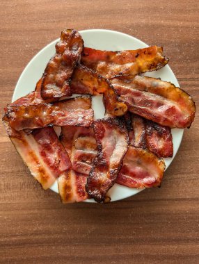 Taze domuz pastırması harika bir yemek geçmişi.