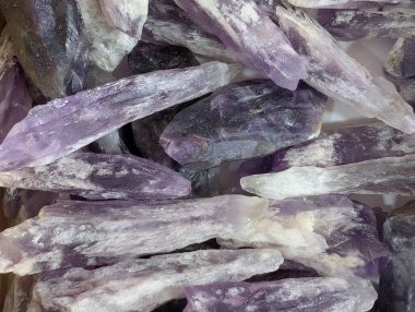Çok güzel bir arkaplan olarak ametist mineral dokusu