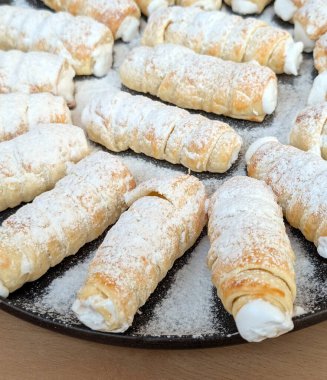 Czech kremalı ruloları güzel yemek arka planı olarak