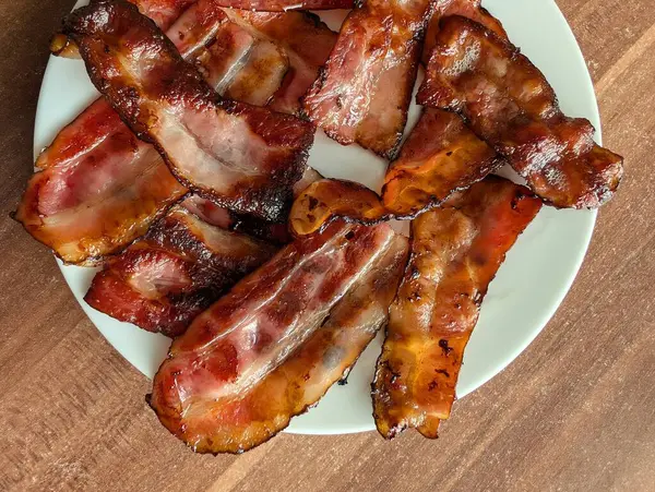 Taze domuz pastırması harika bir yemek geçmişi.