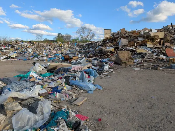 Çek Cumhuriyeti 'nde büyük bir çöplük büyük bir sorun 