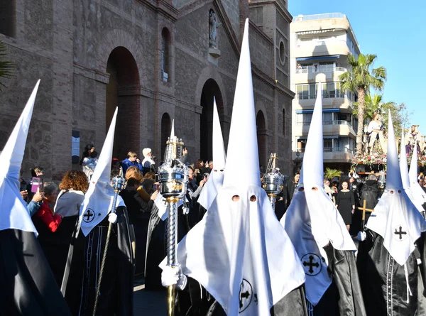 托雷维耶亚 西班牙 2023年4月7日 纳萨雷斯人团体在斯派的托雷维耶亚举行的圣周游行 — 图库照片