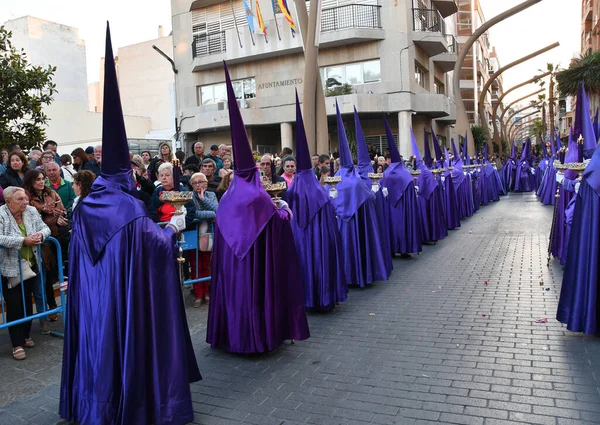 托雷维耶亚 西班牙 2023年4月7日 纳萨雷斯人在斯派的托雷维耶亚举行的圣周游行 — 图库照片
