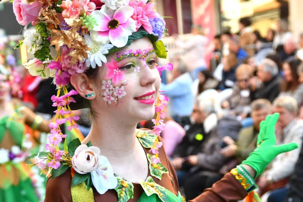 Torrevieja Espanha Fevereiro 2024 Participantes Desfile Anual Carnaval Mardi Gras Imagens De Bancos De Imagens