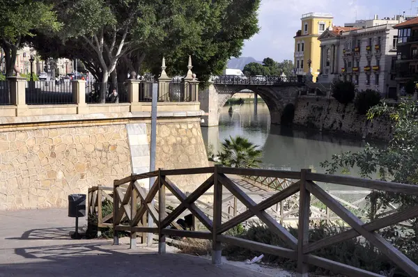 Vista Puente Viejo Los Peligros Dia Ensolarado Murcia Espanha Fotos De Bancos De Imagens
