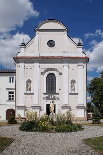 Der Giebel Der Kirche Johannes Der Täufer Plock Eine Römisch — Stockfoto