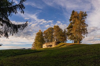 Çekoslovak İkinci Dünya Savaşı istihkamları sınır piyade sığınağı, makineli tüfek yuvasında
