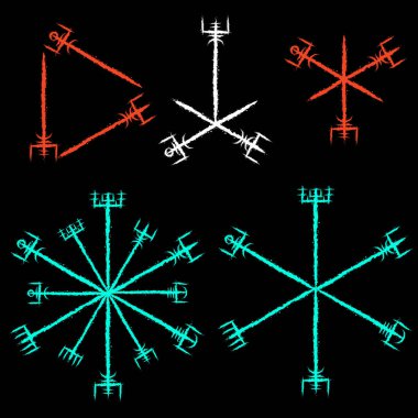 Mürekkep lekeleri İskandinav viking gerçek vegvisir element sembolleri siyah arka planda izole. Farklı dizaynlar ve desenler için eski grunge işareti