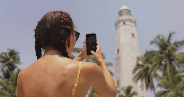 Romantic Woman Traveler Dress Taking Photo Smartphone Famous Landmarks Sri — Stockvideo