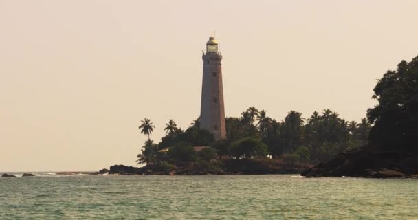 Güney Sri Lanka Dondra Daki Güzel Beyaz Deniz Feneri Deniz — Stok video