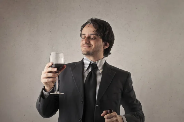 Homem Bebe Copo Vinho — Fotografia de Stock