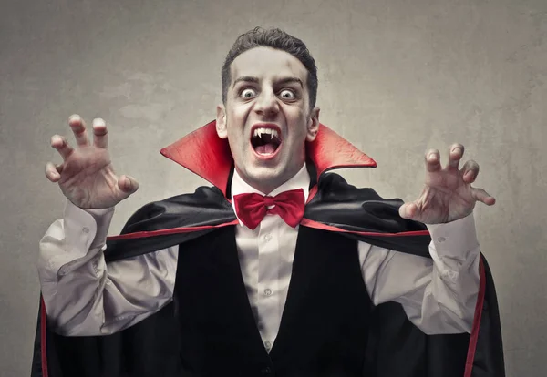 Portret Van Mens Vermomd Als Dracula Stockfoto