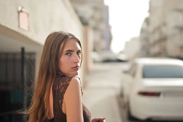 Portrait Jeune Femme Dans Rue — Photo