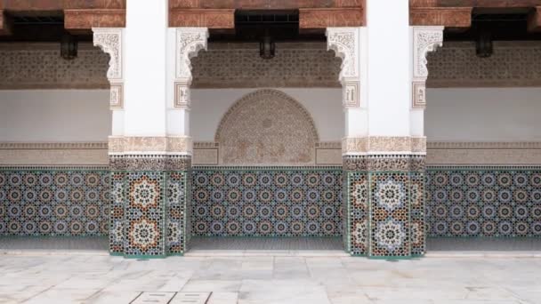 Marrakesch Marokko Oktober 2022 Islamische Medresse Medersa Ibn Ben Youssef — Stockvideo