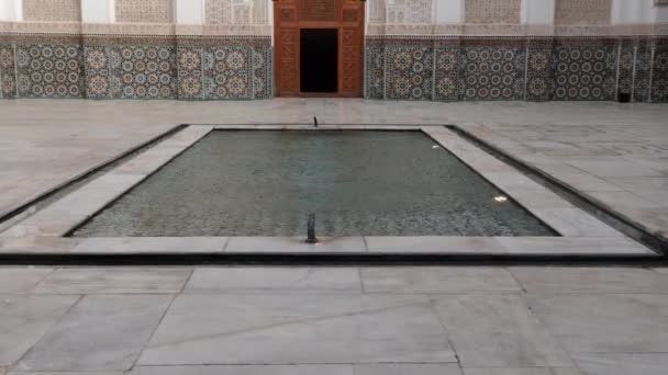Марракеш Марокко Жовтня 2022 Ісламська Мадраса Медерса Ібн Бен Юссеф — стокове відео