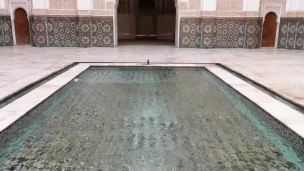 Marrakech Marocko Oktober 2022 Islamiska Madrasa Medersa Ibn Ben Youssef — Stockvideo