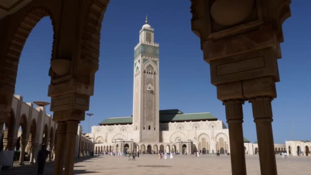 Casablanca Marokko Oktober 2022 Moslims Komen Het Vrijdaggebed Uit Moskee — Stockvideo